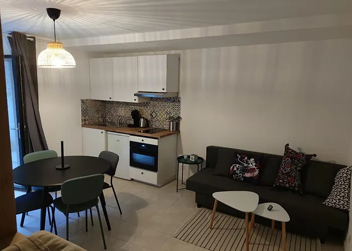 Studio de charme, au calme dans le vieux Chaumont