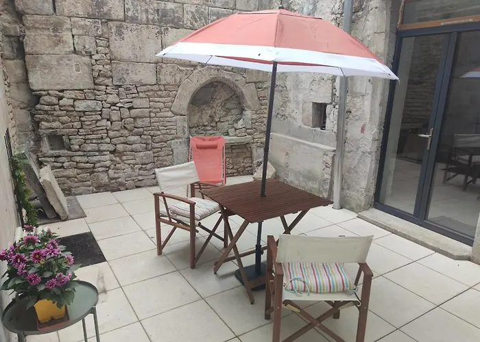 Studio De Charme, Au Calme Dans Le Vieux Chaumont