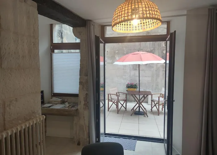 Studio de charme, au calme dans le vieux Chaumont