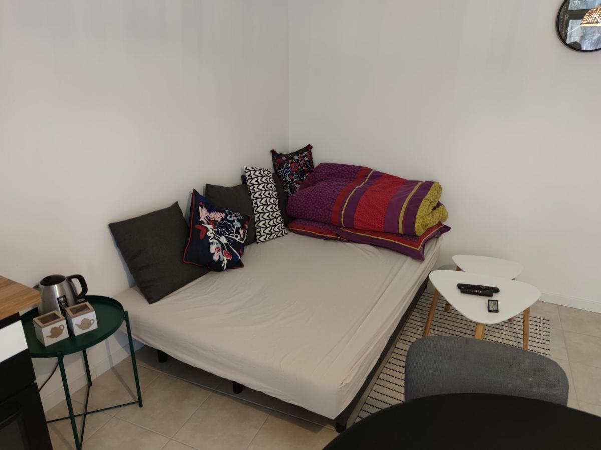 De Charme, Au Calme Dans Le Vieux Chaumont Apartment