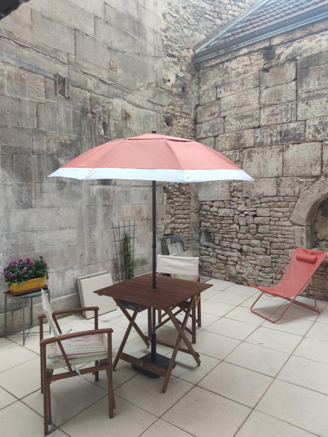 De Charme, Au Calme Dans Le Vieux Chaumont * Chaumont (Haute-Marne)